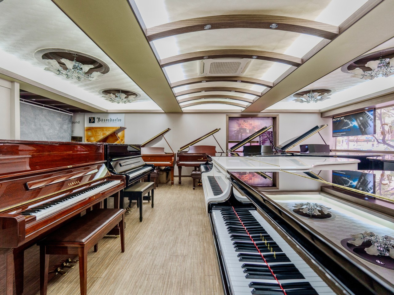 그랜드일번지 전시장 모습